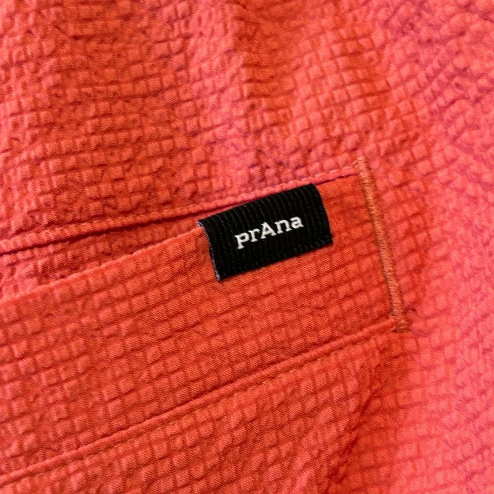 Prana Shorts Size M Coral Pink Seersucker Recycled Material Hiking Casual Travel